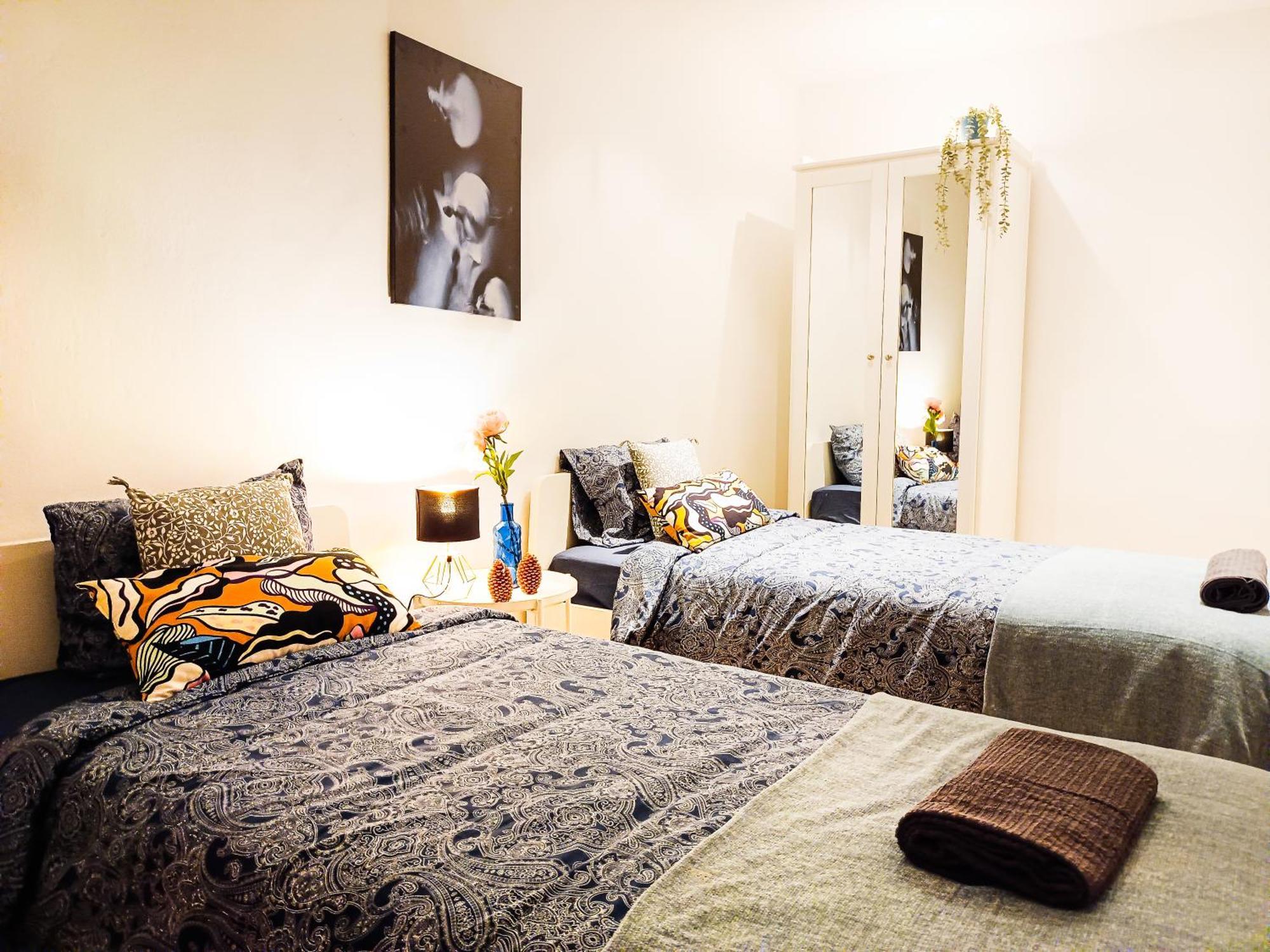 Albergue Private In Born - *